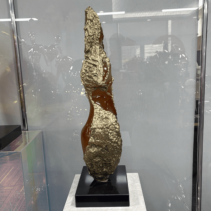 modern resin sculpture 4